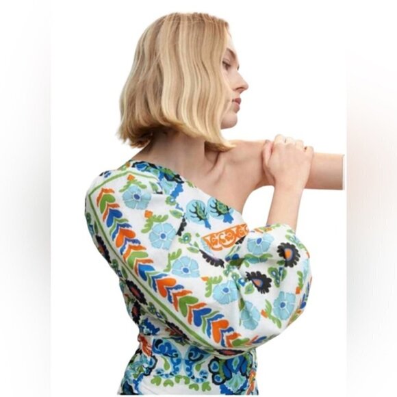 Mango, Ladies Asymmetrical pleated dress. Size: 10. NWT - Picture 12 of 16